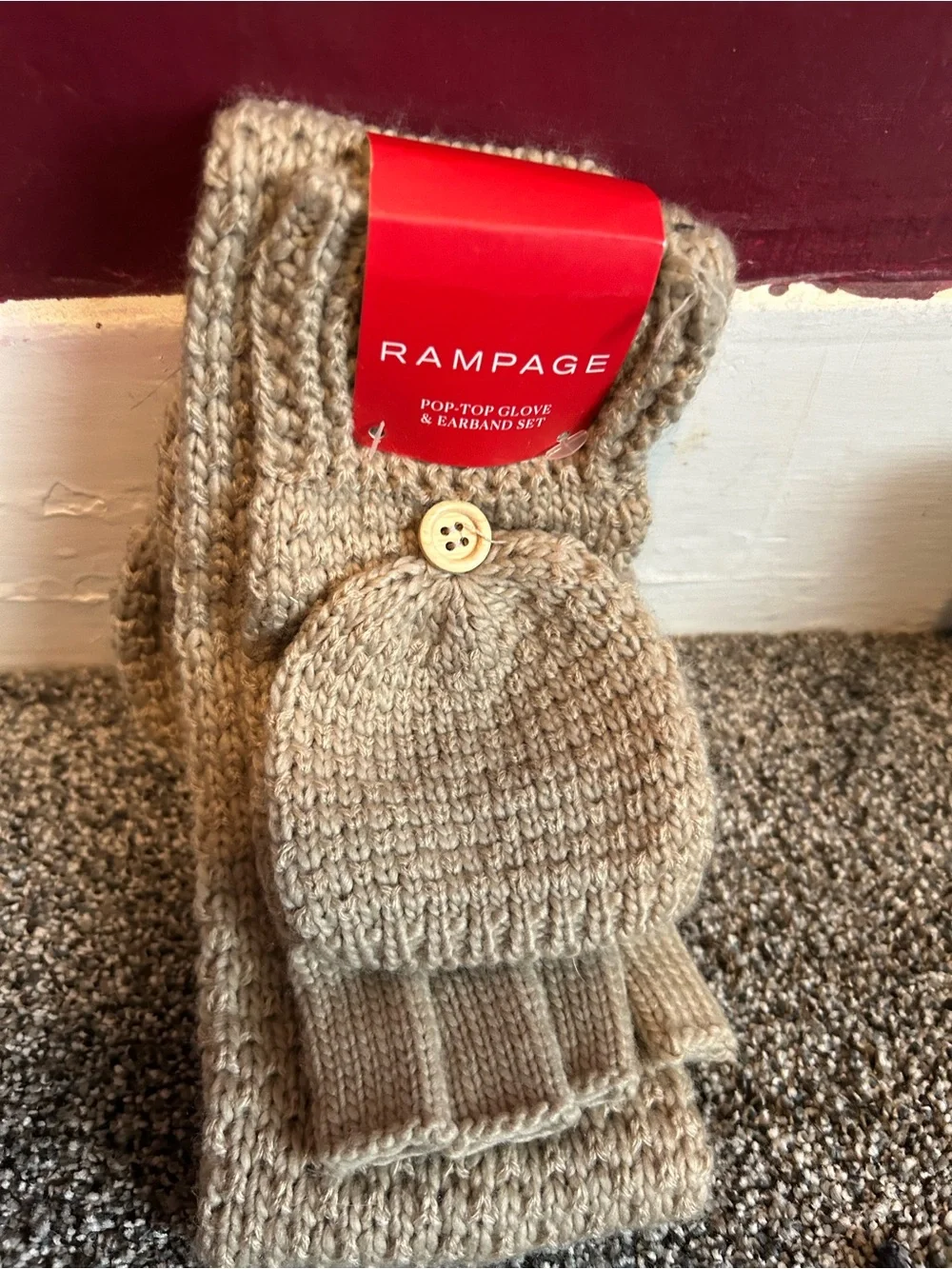 NWT Rampage Beige Knit Pop-Top Converter Gloves & Earband Winter Set OS